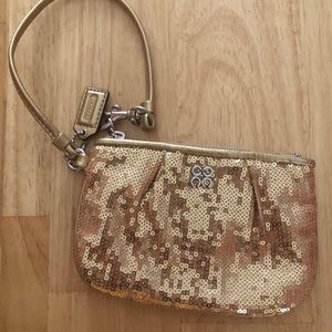CCO! Coach gold sequin wristlet